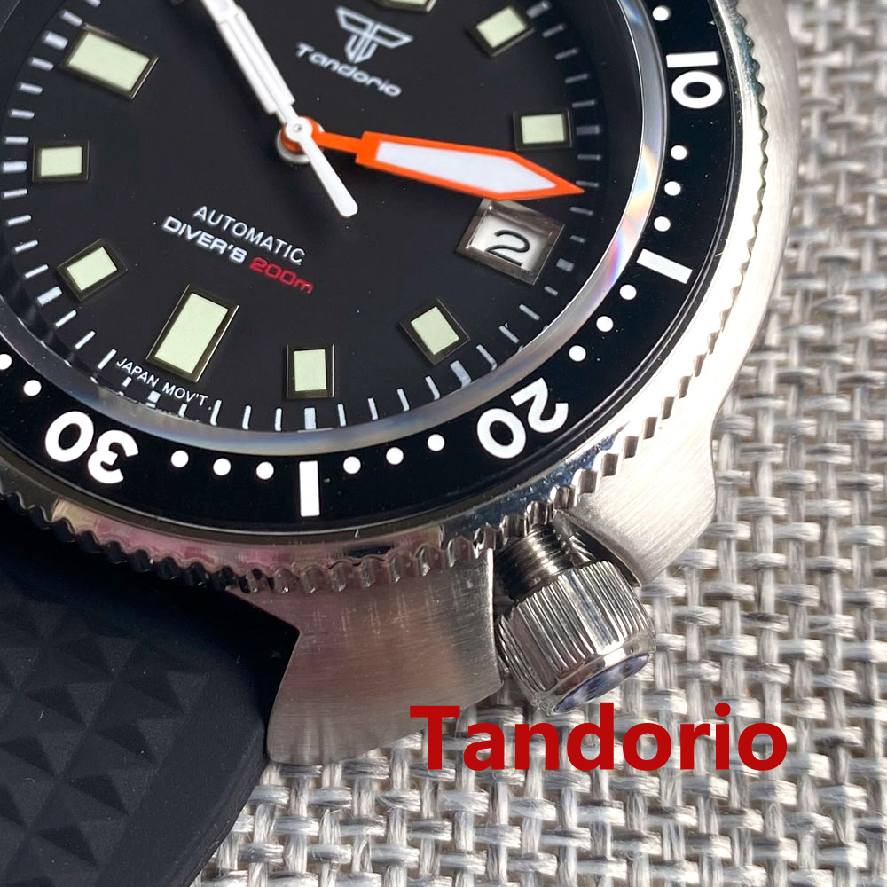Tandorio 44mm NH35 PT5000 Move - Rubber Strap Diver のレビューと価格